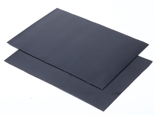 防滲土工膜鋪設(shè)前對氣候有哪些要求呢？