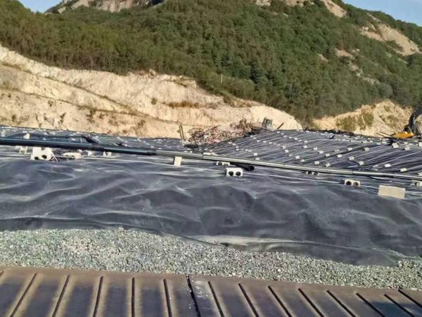 概述沼氣池鋪設養(yǎng)殖防滲膜時的注意事項