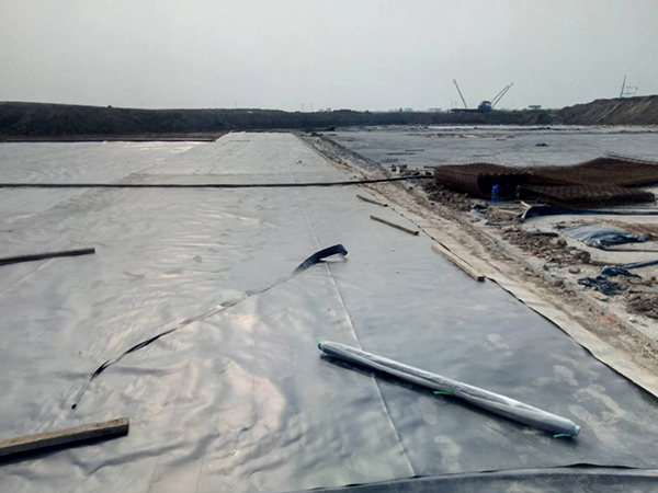 概述養(yǎng)殖防滲膜鋼筋搭接細(xì)節(jié)知識