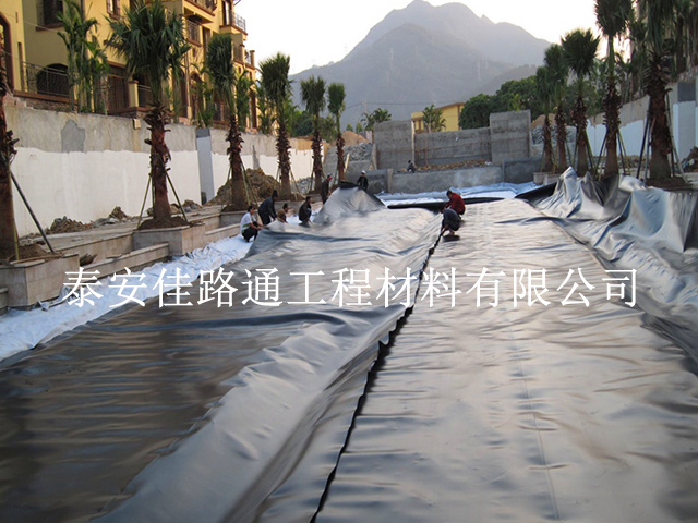 多多關(guān)注水產(chǎn)養(yǎng)殖防滲膜應(yīng)用細(xì)節(jié)施工技巧
