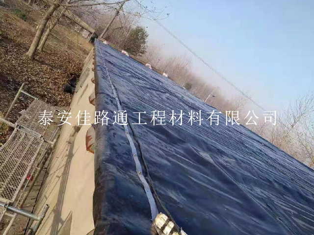 努力通過生產(chǎn)提升緩解養(yǎng)殖防滲膜老化進(jìn)程