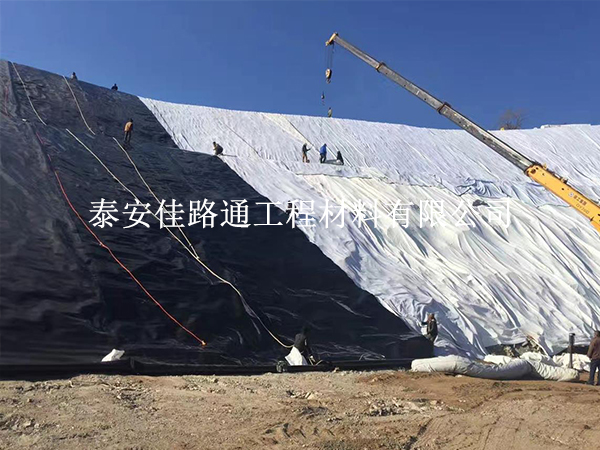 造成水產(chǎn)養(yǎng)殖防滲膜防滲效果下降因素