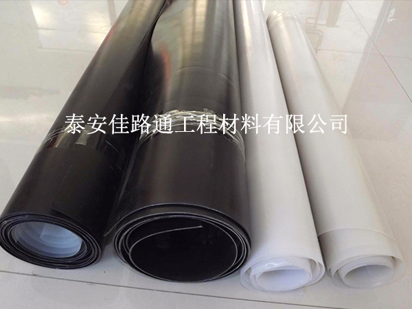 回顧魚(yú)蝦養(yǎng)殖防滲膜的使用優(yōu)勢(shì)