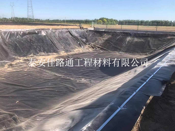 市場上選購水產(chǎn)養(yǎng)殖防滲膜須注意細(xì)節(jié)要點(diǎn)