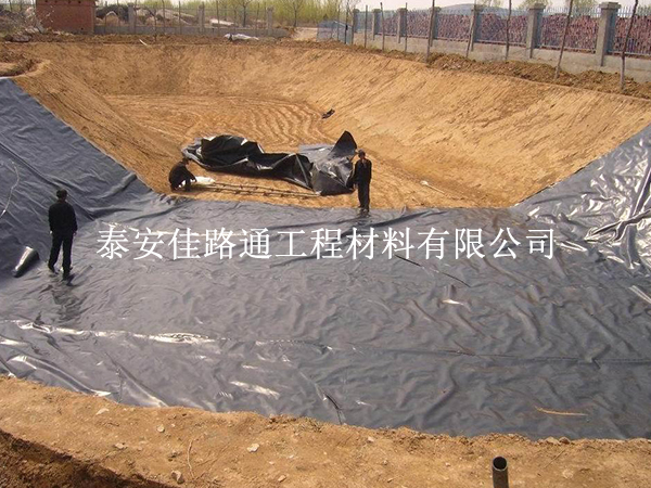 防滲膜廠家介紹魚蝦養(yǎng)殖防滲膜使用功能效果