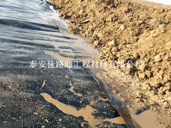 使用了水產(chǎn)養(yǎng)殖防滲膜會有哪些具體優(yōu)勢？