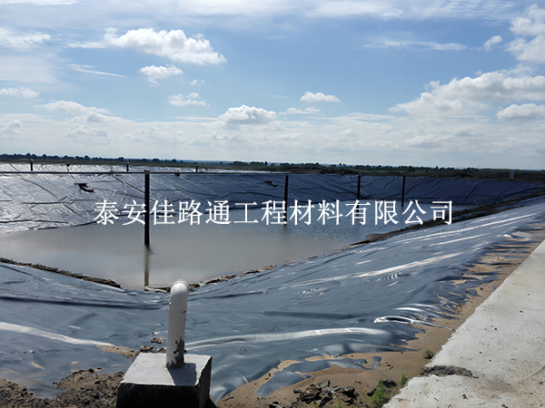 水產(chǎn)養(yǎng)殖防滲膜鋪裝有哪些技術要求須關注？