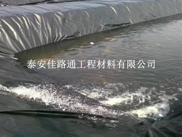 鋪設魚蝦養(yǎng)殖防滲膜有5個鋪設問題須注意