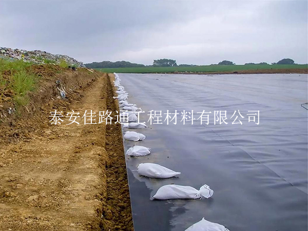垃圾填埋場防滲膜施工細節(jié)注意事項：確保環(huán)境安全的每一步